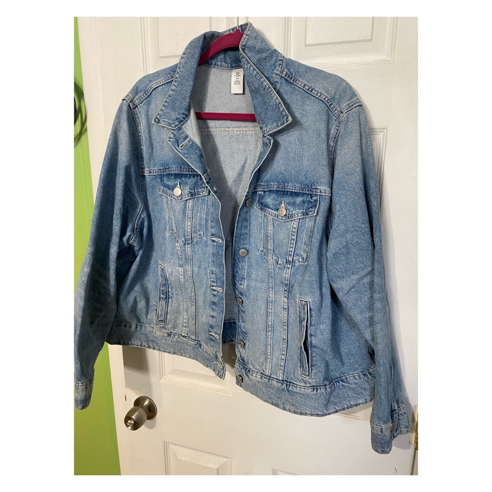 H&M denim Jacket 24